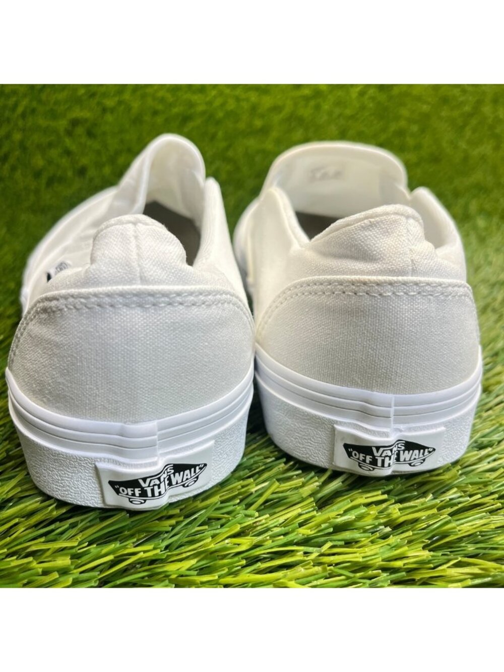 Vans Classic Slip-On Womens Size 9.5 White Athletic Skateboard Shoes Sneakers